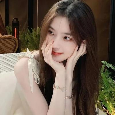 谜一样的双眼